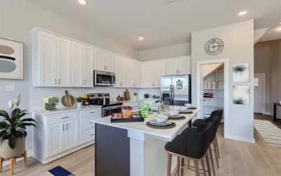 Property_47A4_7507_Escarpment_Dr_-_Web_Quality_-_009_-_10_Kitchen_15-03-24_10_46